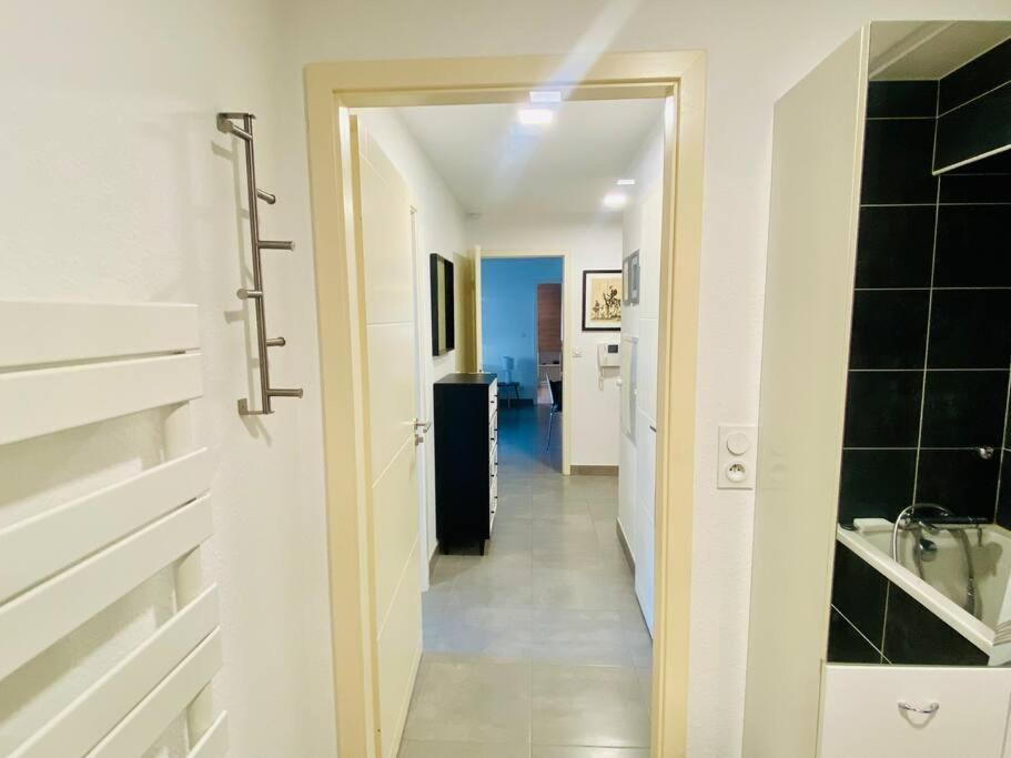 Le Standing Parking Wifi Metz Un-Sejour-A-Part Apartment Exterior photo